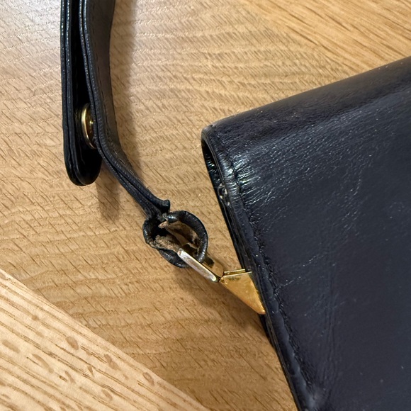 Vintage Fendi Baguette - Picture 12 of 13